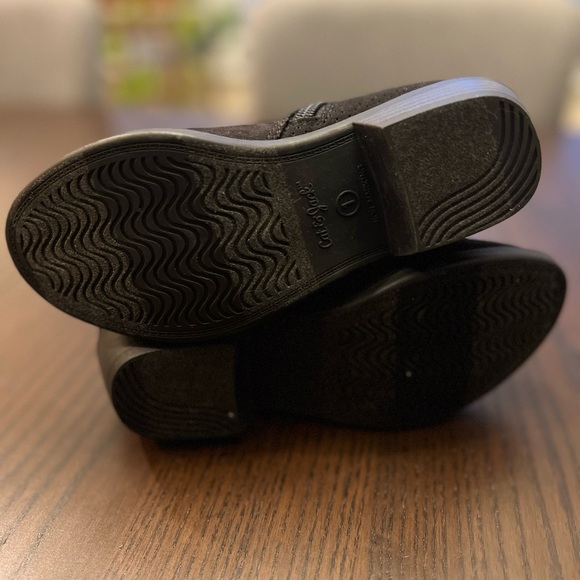 Black suede zip up boots | cate and jack - Picture 6 of 6